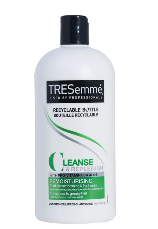 TRESemmé Cleanse & Replenish Conditioner with Pro-Vitamin B5 & Aloe For Normal to Greasy Hair 900ml