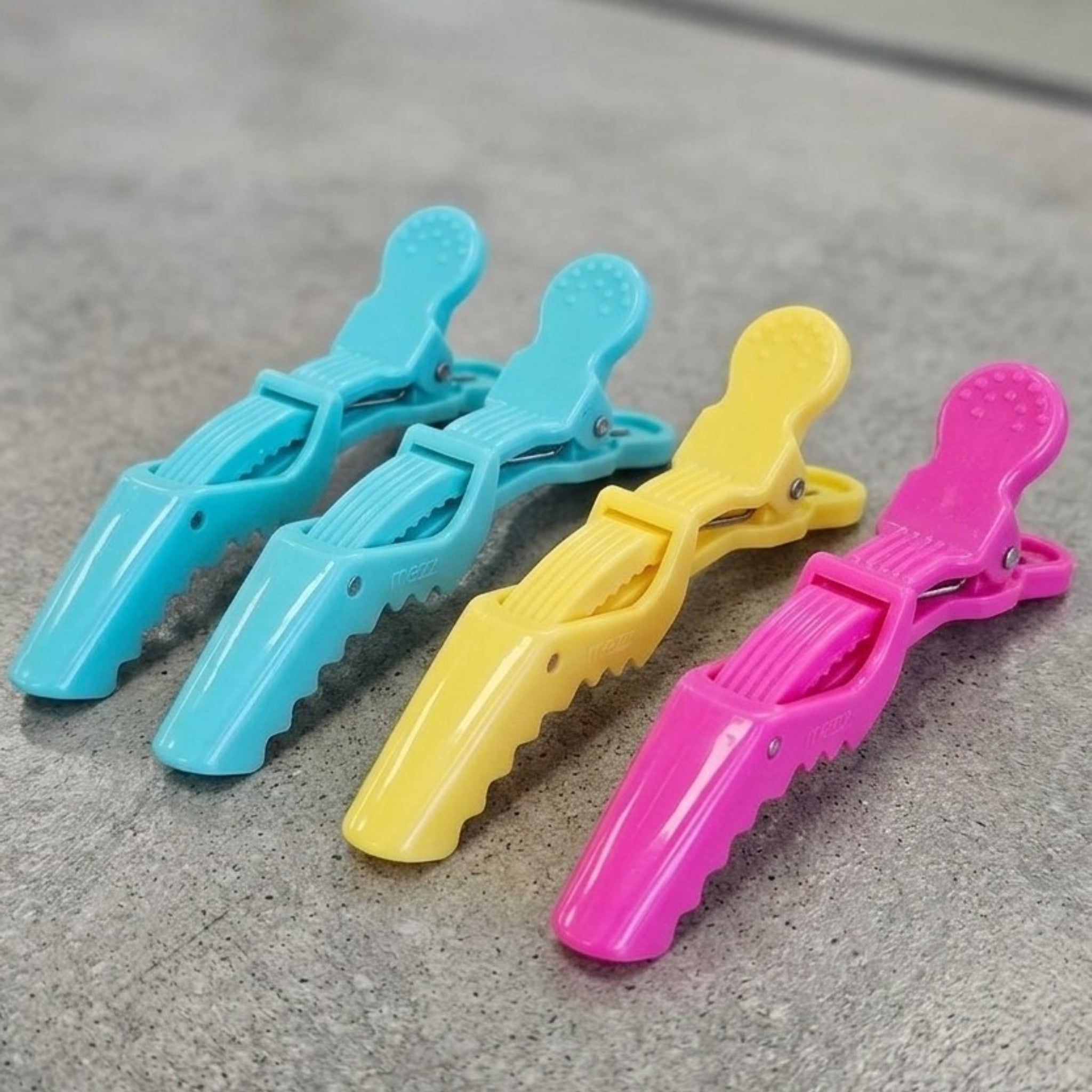 Sectioning Clips – 4 Pack Black Crocodile Hair Clips